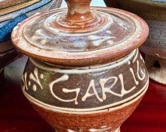 David Morgan Studio Pottery (29 Pieces in All)