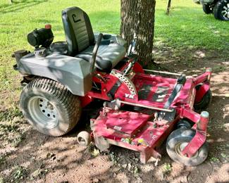 Country Clipper 21 HP Commercial Lawn Mower 884 Hours of Service - Running