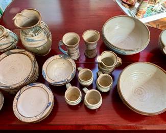 David Morgan Studio Pottery (29 Pieces in All)