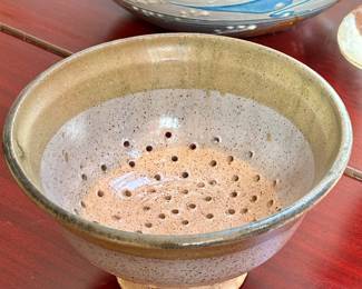 David Morgan Studio Pottery (29 Pieces in All)