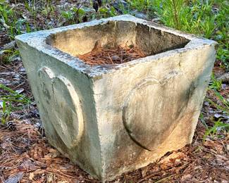 This concrete planter is one of several beautiful pieces of concrete yard art found on this estate.  