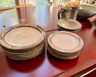 David Morgan Studio Pottery (29 Pieces in All)
