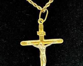 This estate sale has a beautiful selection of fine jewelry and costume jewelry.