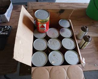 Oil cans