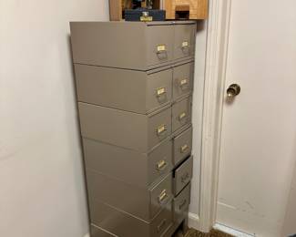 Vintage card file (several available)