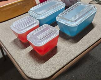 Pyrex Fridge dishes