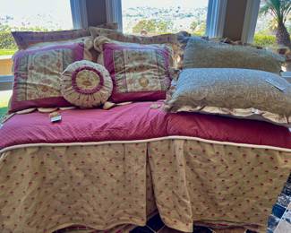 Unused custom full bedding 