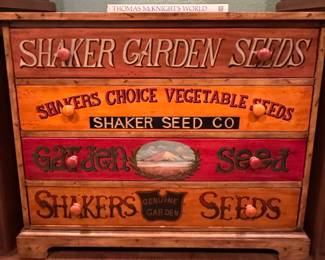 Shaker Garden Chest of Drawers with Glass Display Top