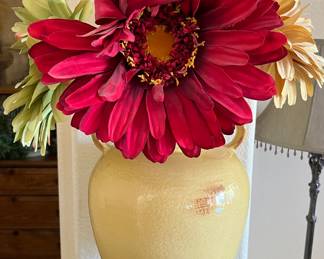 Pottery w Large Sunflowers