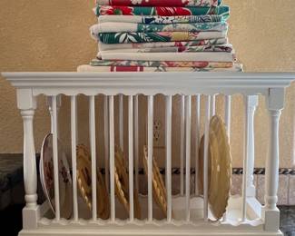 Vintage Linens, Plate Holder