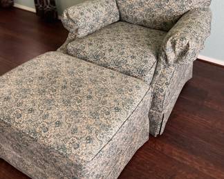 Armchair w Ottoman