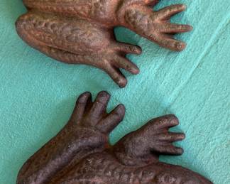 Cast Iron Frogs