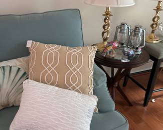 Pillows, beachy decor