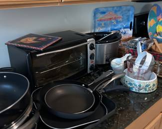 Kitchen pots and pans