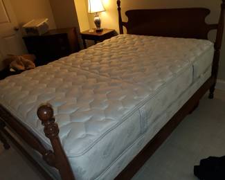 Full bed frame....mattress set