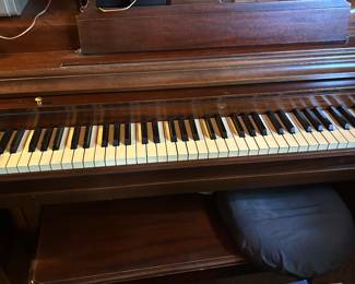 Beautiful Wurlitzer piano