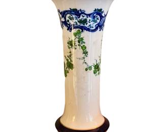 ROYAL WORCESTER VASE RETAILED BY TIFFANY New York