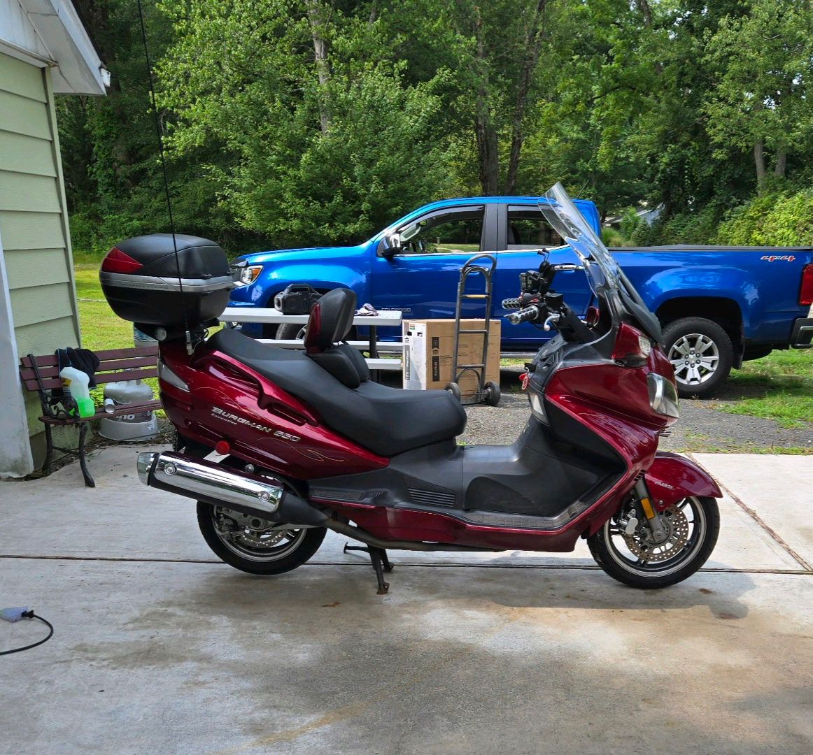 2007 Suzuki Burgman. HIGHEST & BEST BY WEDNESDAY, AUGUST 7th @ 3:00.