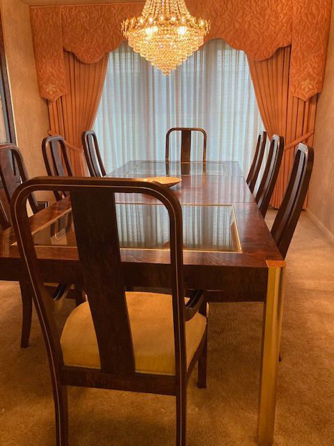 Vintage Century Furniture Co. burl wood, brass and glass dining room, table with 8 chairs. Near new condition