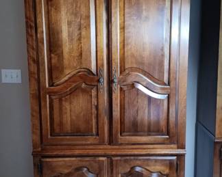 Ethan Allen Entertainment Center 