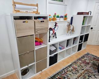 White cube organizers 