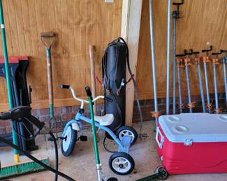 Trike, cooler, clamps