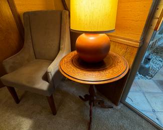side table and lamp.
