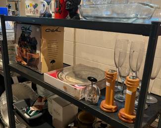misc glasses, mugs, decor