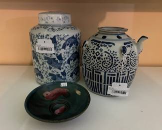 Chinese porcelain ko ginger jar, Chinese Qianlong Nian Zhi wedding