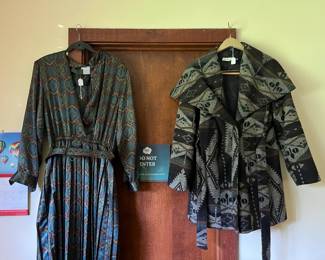 Unmarked clothing