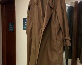 Unmarked clothing