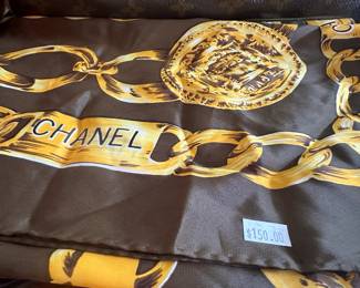 Scarfes