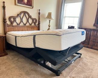 Serta Queen Size Adjustable Bed -$350