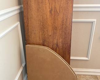 Matching Leaves to Dining Table