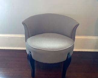 Safavieh Vanity Chair