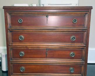 Hekman 4 Drawer Dresser