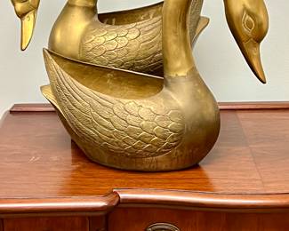 Vintage Mid Century Swan Sculpture/Decorative Pot