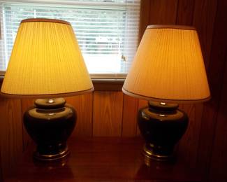 2 blue lamps