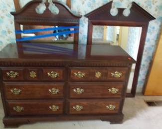 Dresser w/ matching mirror
