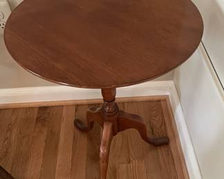 Pedestal lamp table.