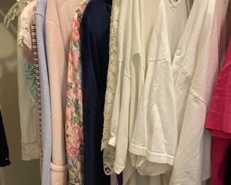 Women's clothes (size medium).