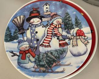 Snowmen plates.