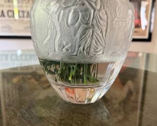 Unsigned - small chips on lip