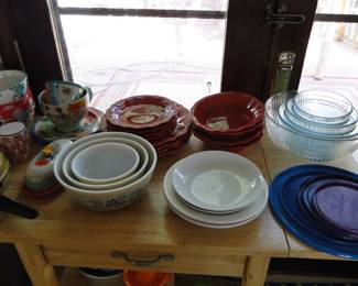 Pyrex and Corelle all in one picture