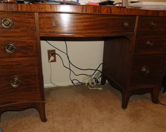 Wonderful vintage desk in great condition