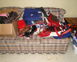 Lots of purses, a big ole pile of purses.