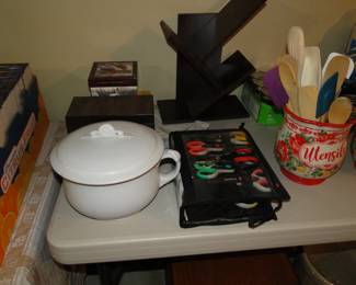 Scissors, and stock pot