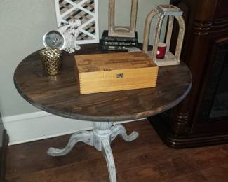 1 of 2 side Tables