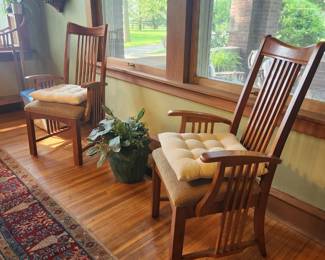 Chairs that coordinate with the arts and crafts dining table