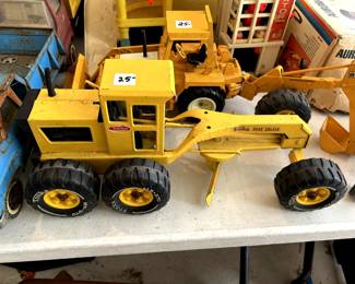 #120	Tonka Road Grader Aluminum	 $25.00 
